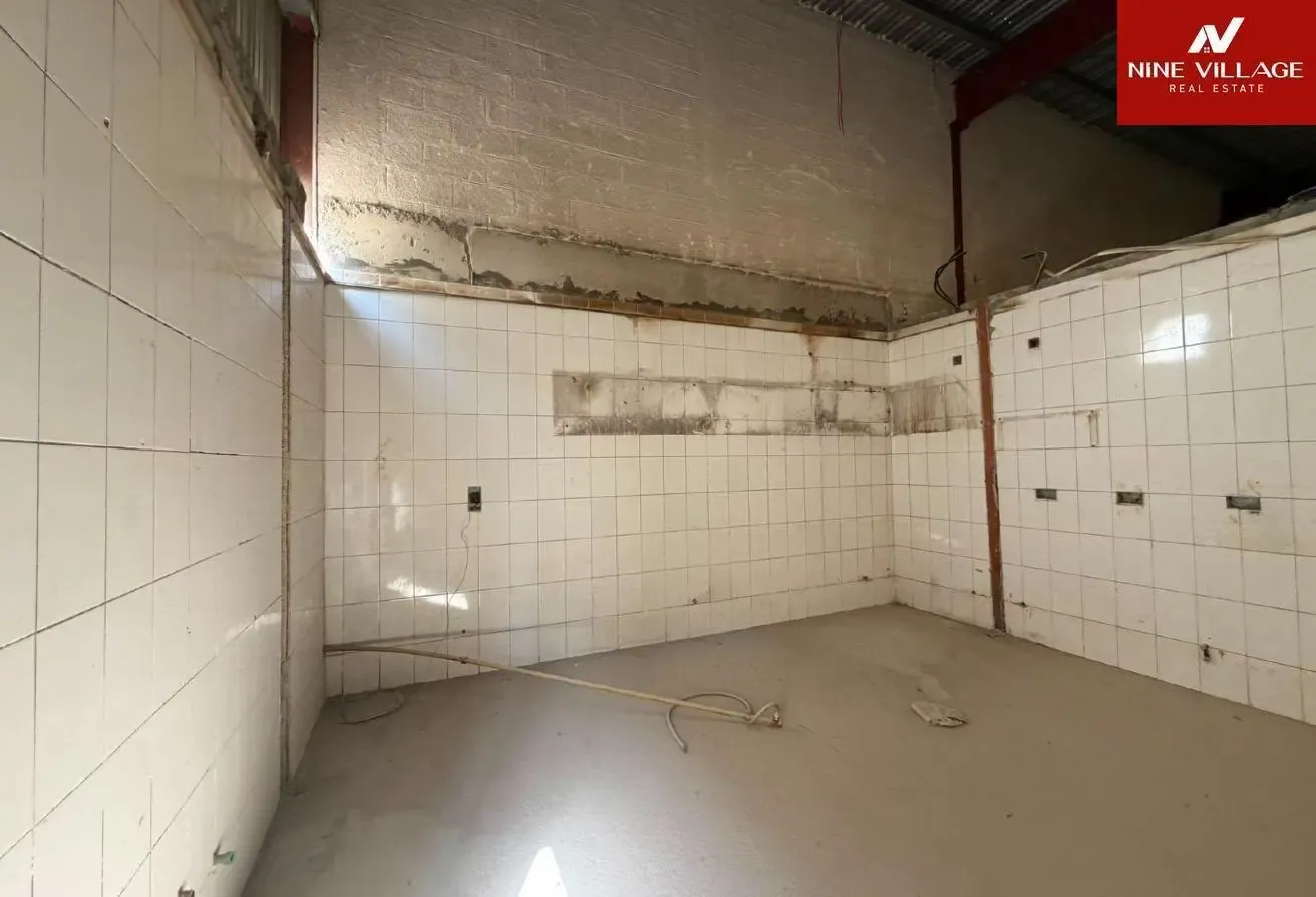 WAREHOUSE FOR SALE | SINGLE UNIT | 11500 SQFT