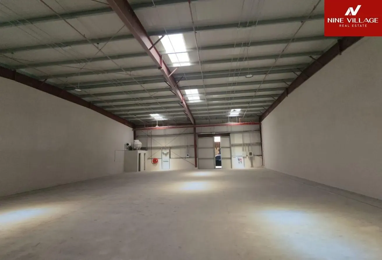 10,000 Sqft Warehouse in Al Quoz with 2 Parking