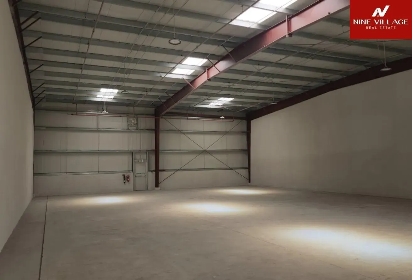 10,000 Sqft Warehouse in Al Quoz with 2 Parking