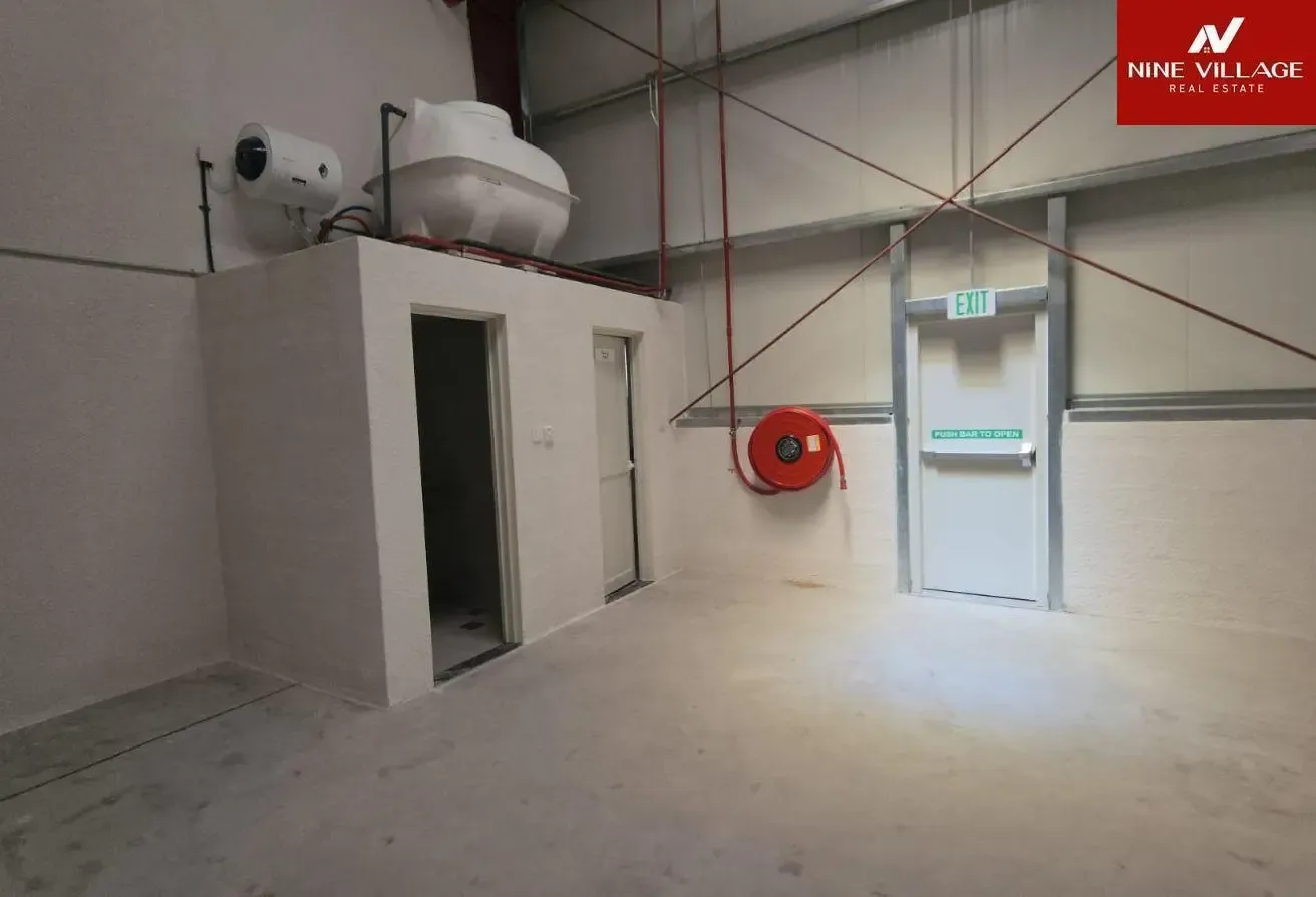 10,000 Sqft Warehouse in Al Quoz with 2 Parking