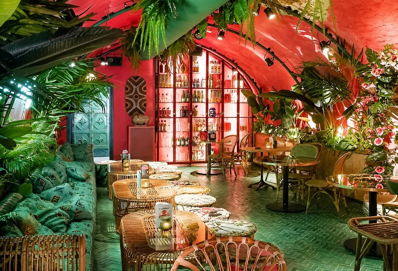 Luxury-Branded Retail | 10% ROI | Exclusive