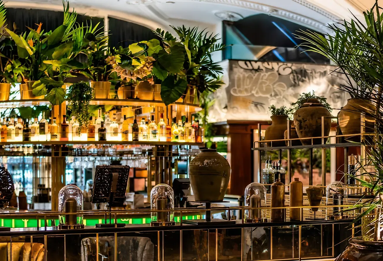 Luxury-Branded Retail | 10% ROI | Exclusive