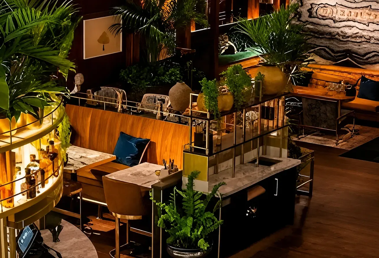 Luxury-Branded Retail | 10% ROI | Exclusive