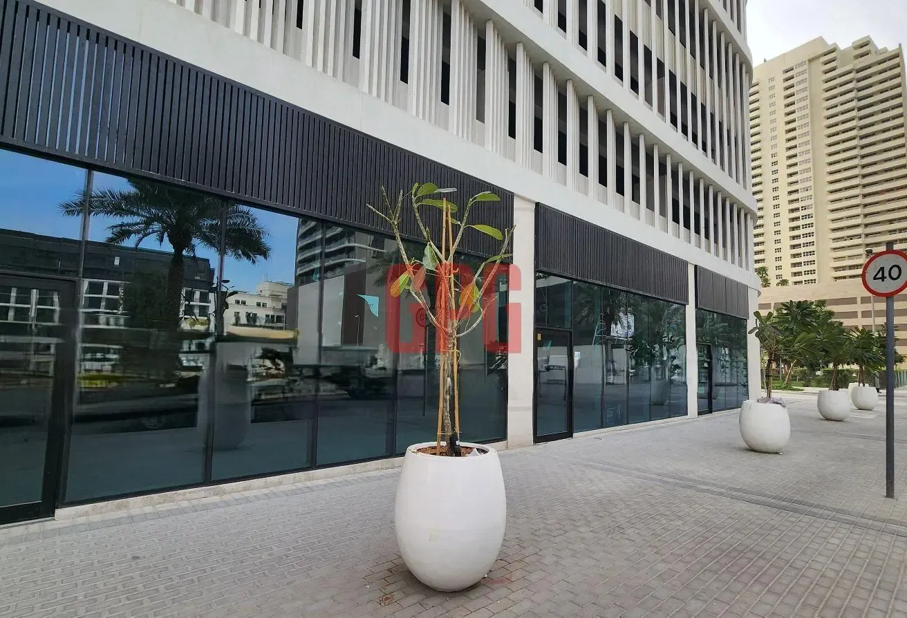 PREMIUM LOCATION | PRIME RETAIL SHOP FOR SALE