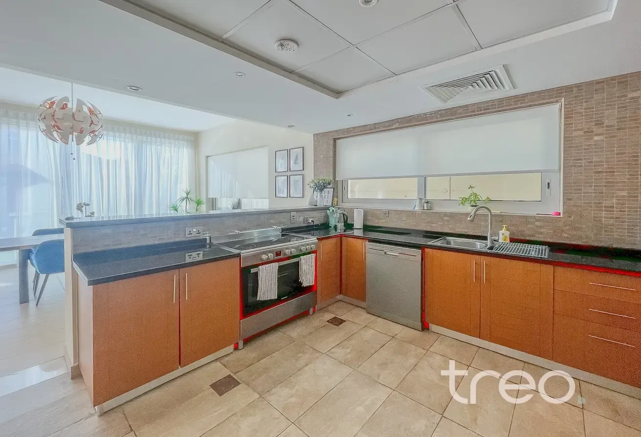 Private Corner Plot | Landscaped | Pool