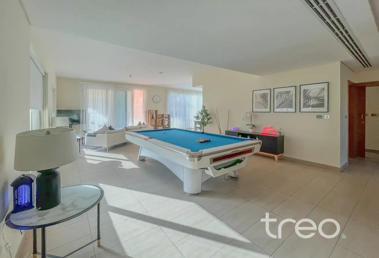 Private Corner Plot | Landscaped | Pool