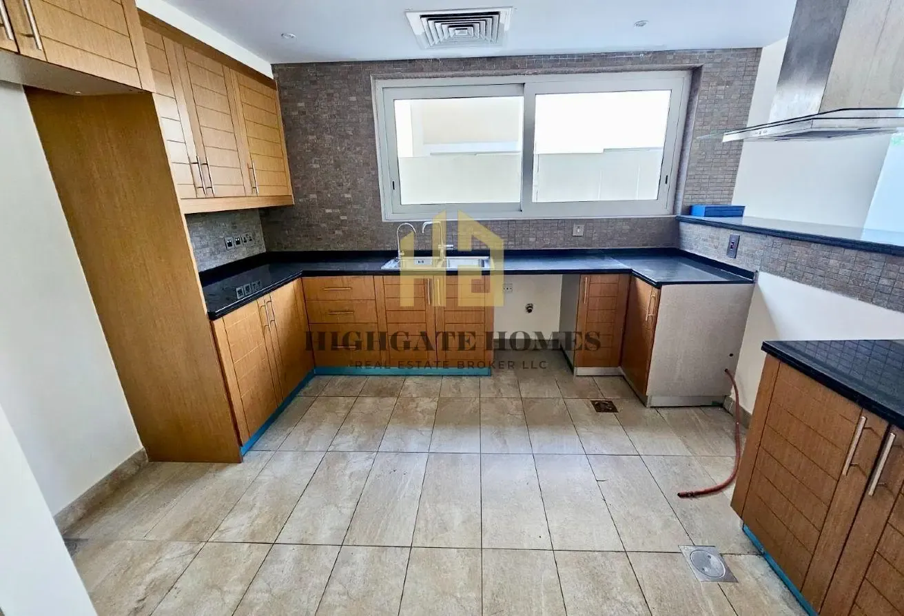 Vastu | Stunning |  Vacant | Immaculate Condition