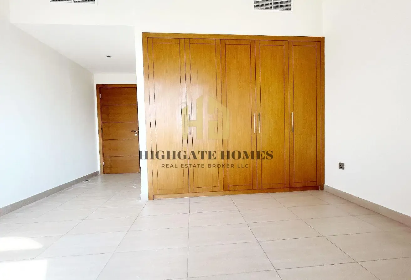 Vastu | Stunning |  Vacant | Immaculate Condition