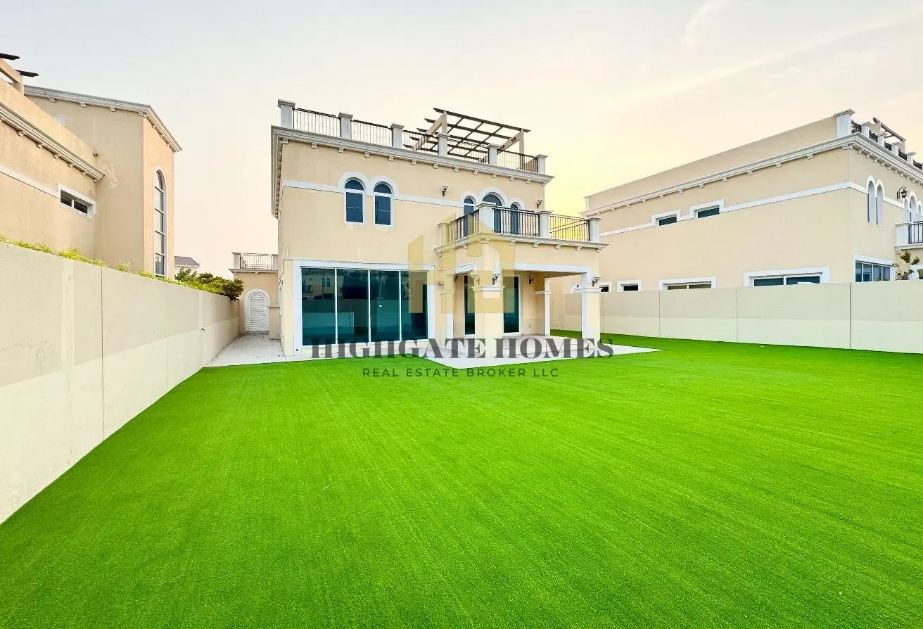 Immaculately Maintained| Landscaped Garden |Vacant