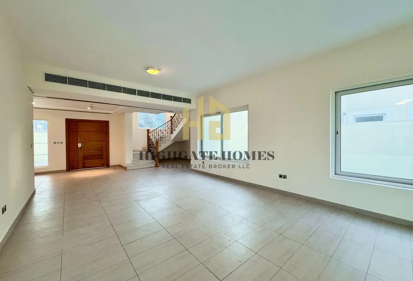 Immaculately Maintained| Landscaped Garden |Vacant