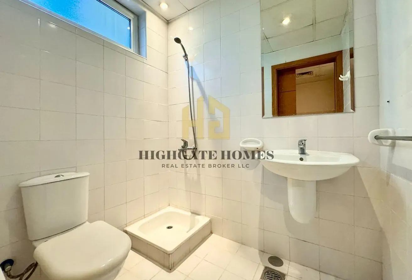 Immaculately Maintained| Landscaped Garden |Vacant