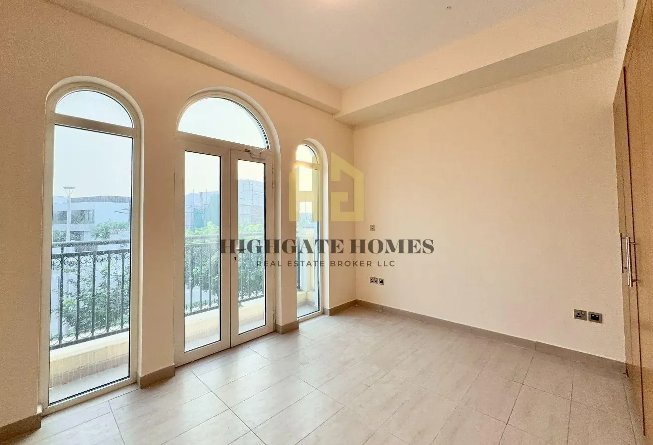 Immaculately Maintained| Landscaped Garden |Vacant