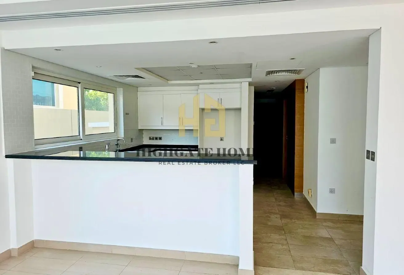 Nova w/ Pool | Beautifully Landscaped | Vacant Now