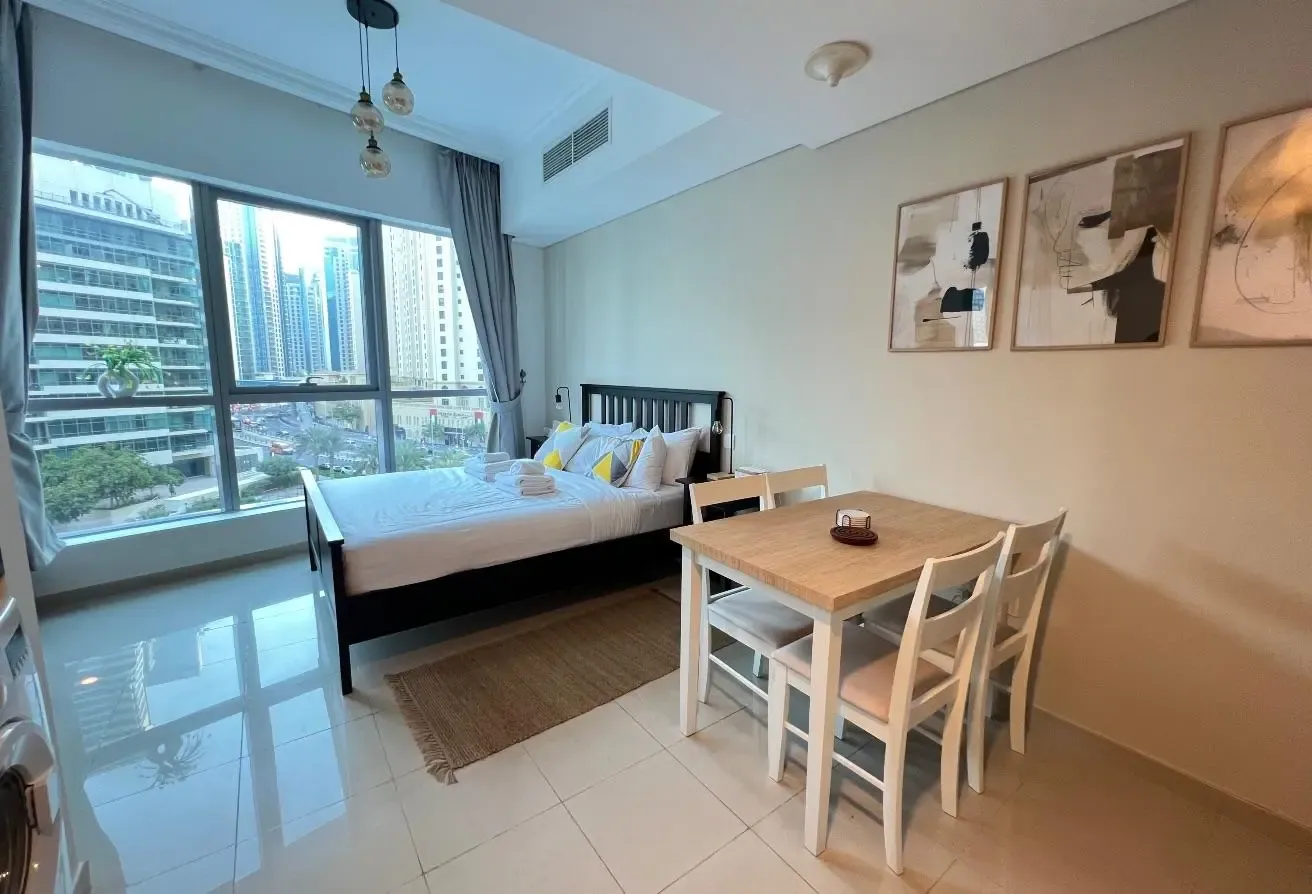 Luxury Fully Furnished Studio Amazing Waterfront