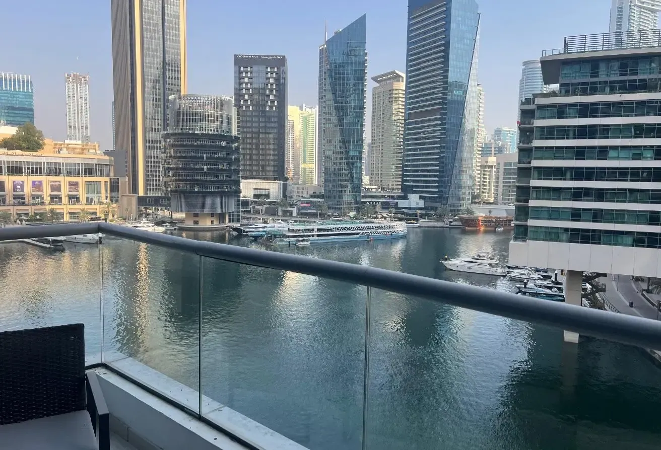 Luxury Fully Furnished Studio Amazing Waterfront
