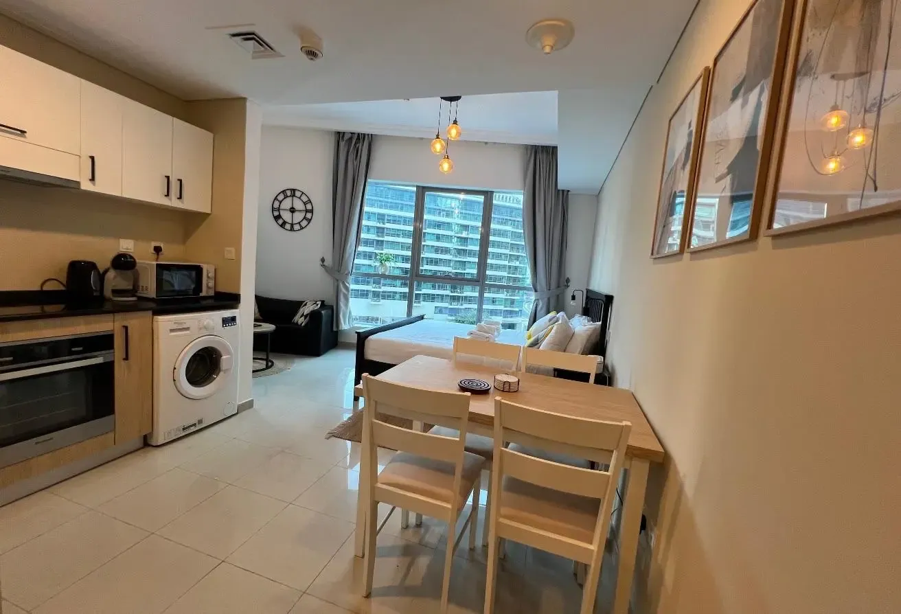 Luxury Fully Furnished Studio Amazing Waterfront