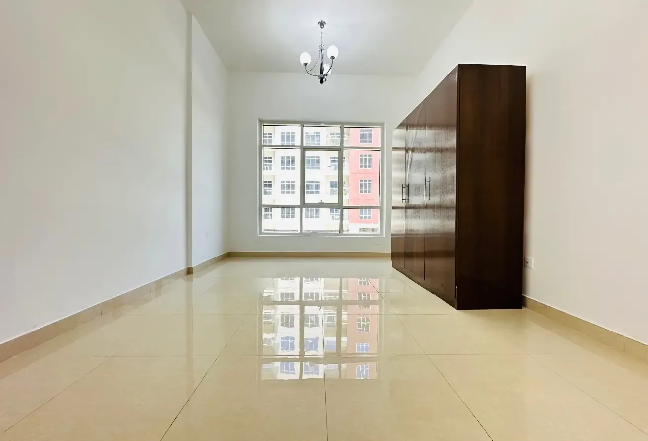 Luxury 1BHK |Massive size|Prime location |BOOK NOw