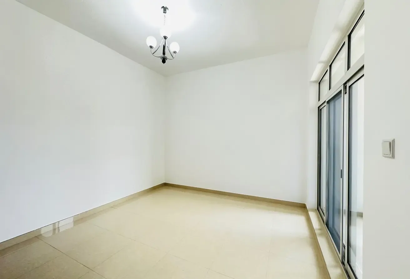 Massive size 1BHk |prime location| Well maintained