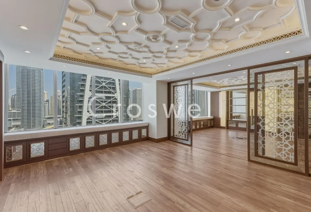 Vacant | Close to Metro | Exclusive