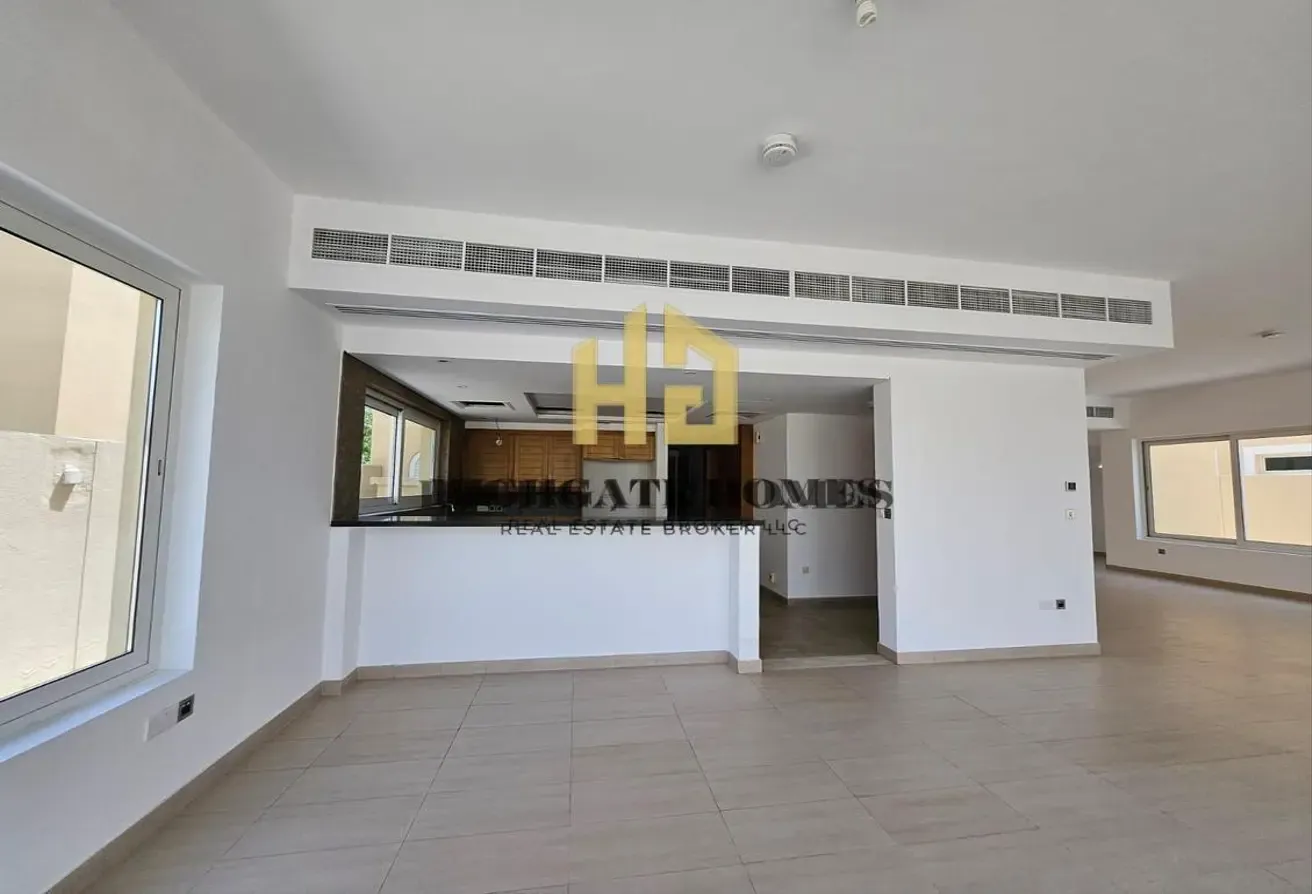 4Br Legacy Nova | Vacant | Amazingly Landscaped