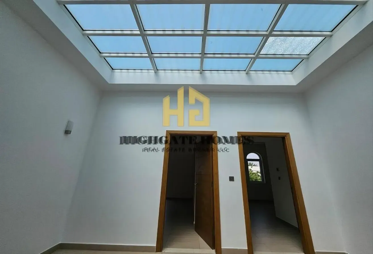 4Br Legacy Nova | Vacant | Amazingly Landscaped