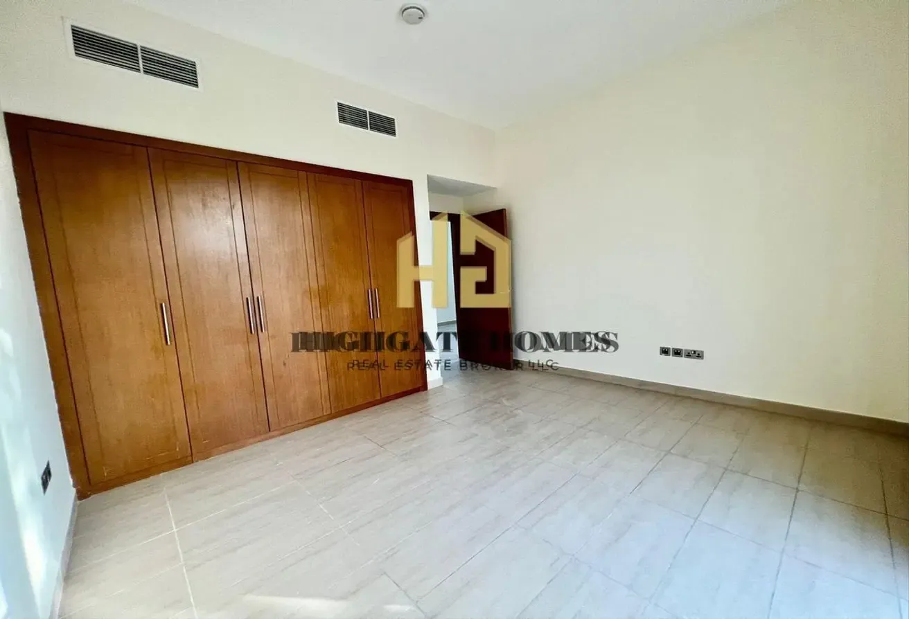 4Br Legacy Nova | Vacant | Amazingly Landscaped
