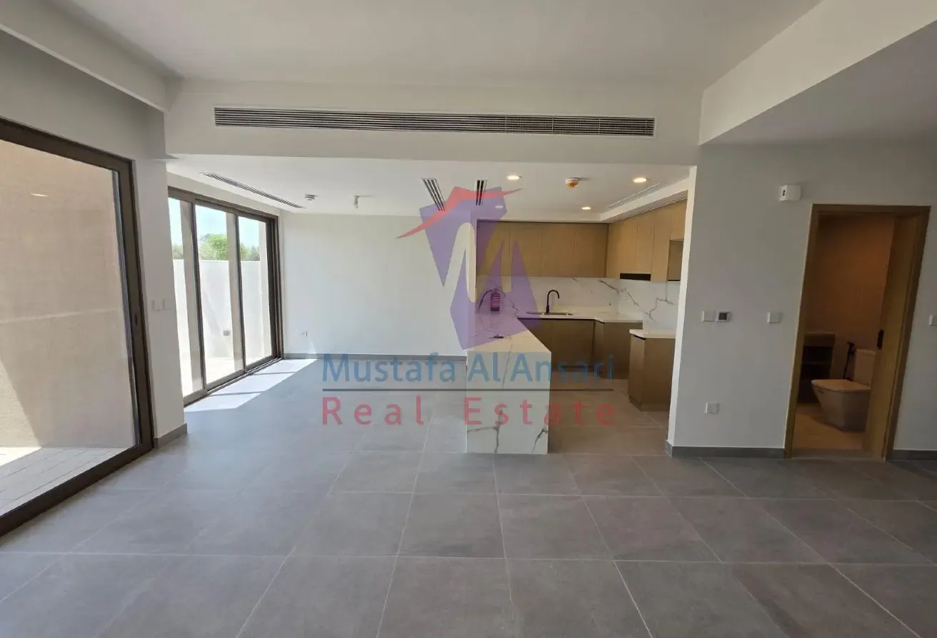 Best Value Single Row Near Pool In La Violeta 2