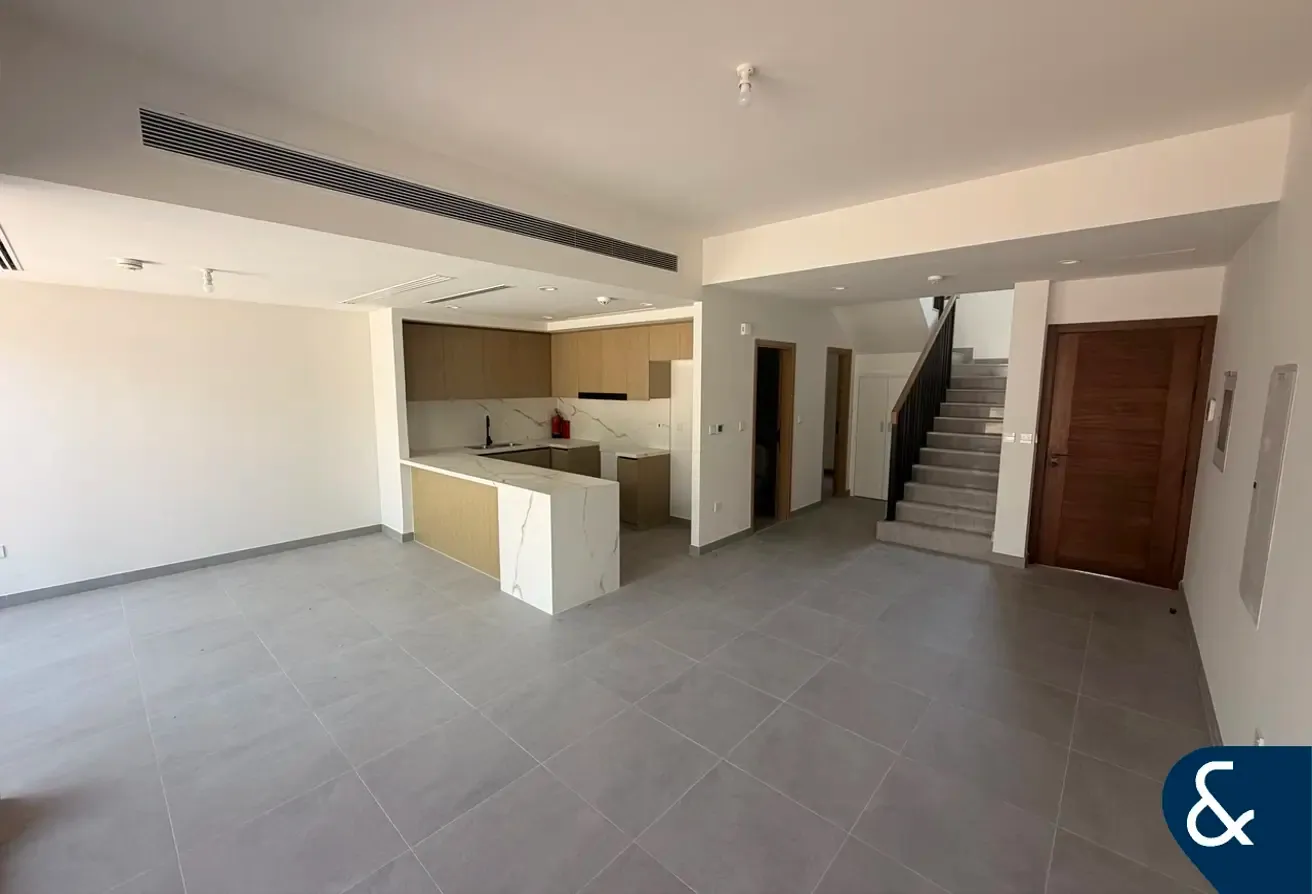 Single Row | Vacant on Transfer | Pool Facing