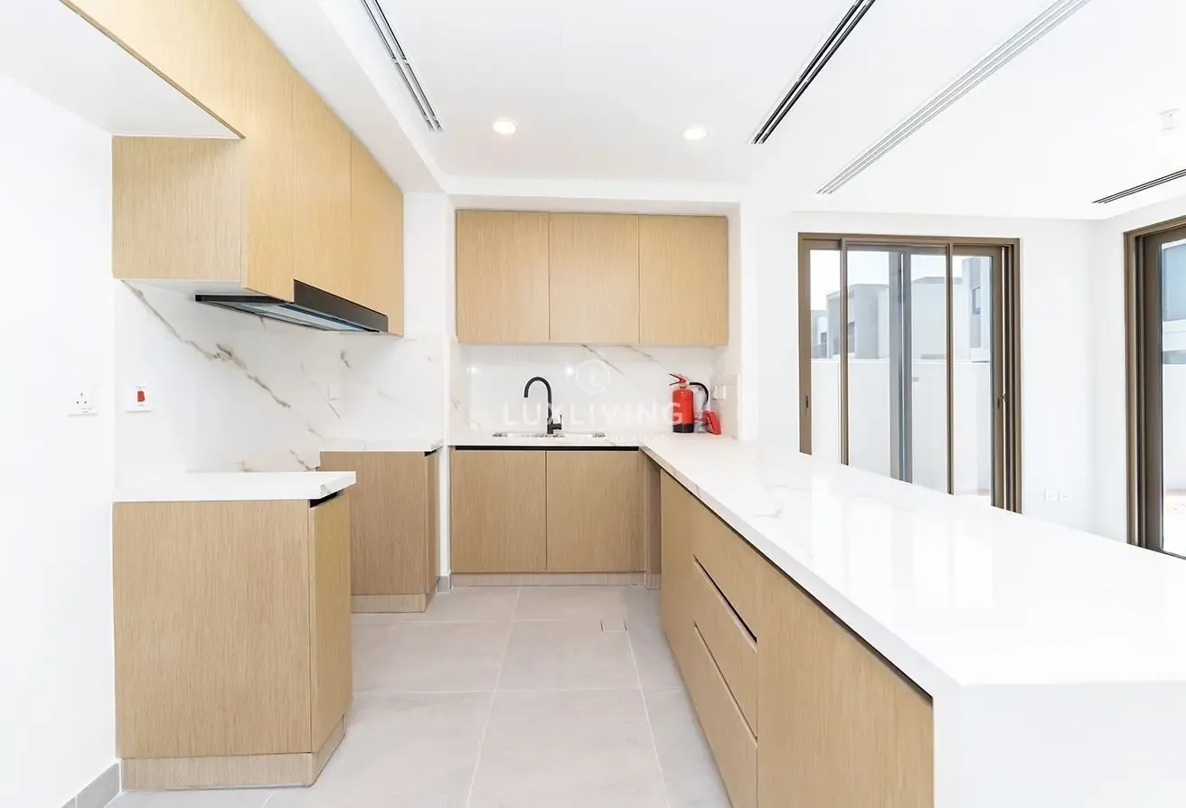 Modren Spacious | Brand new | Near to Amenities