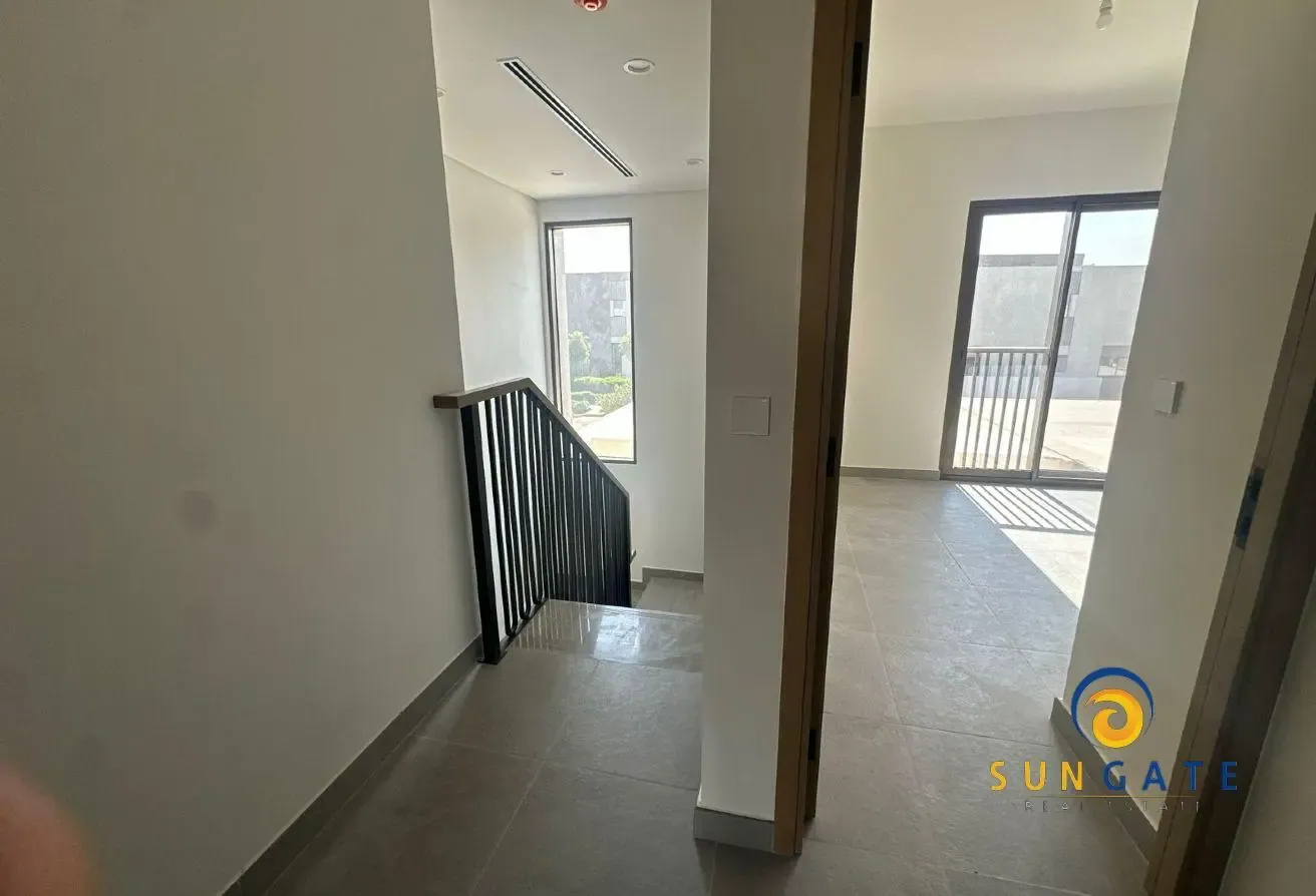 Genuine Deal , Townhouse with private garden