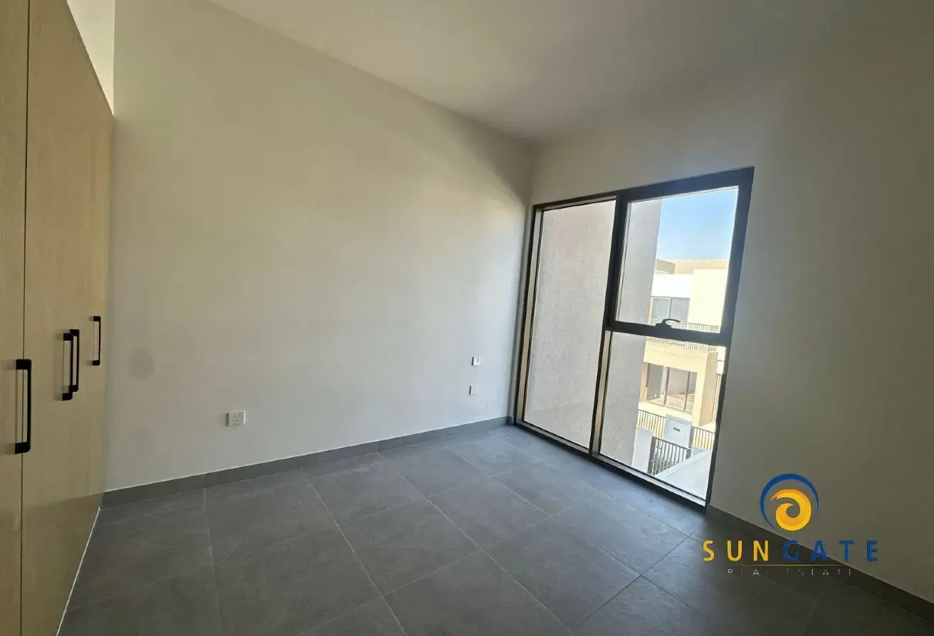 Genuine Deal , Townhouse with private garden