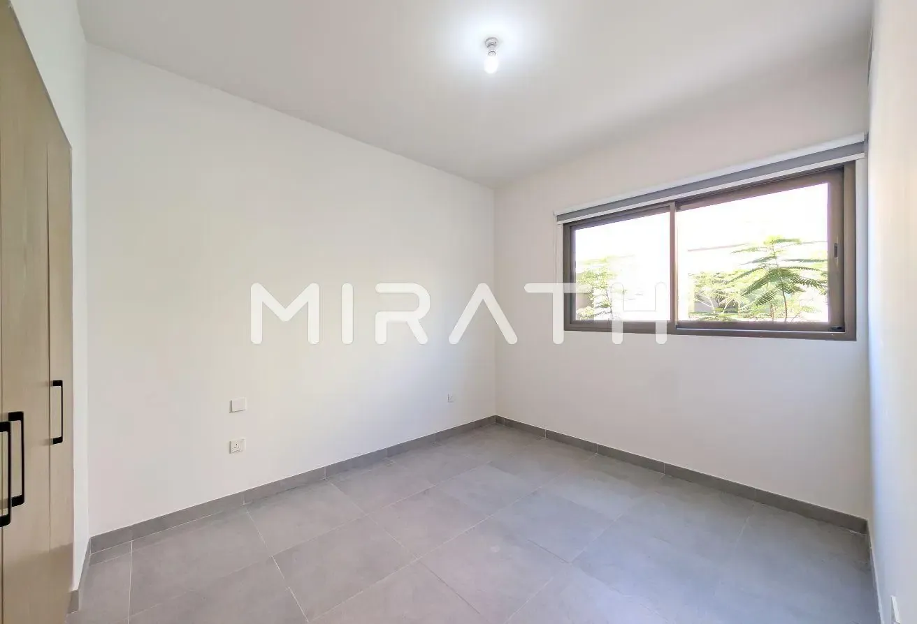 Single Row | Near Amenities | Family Location
