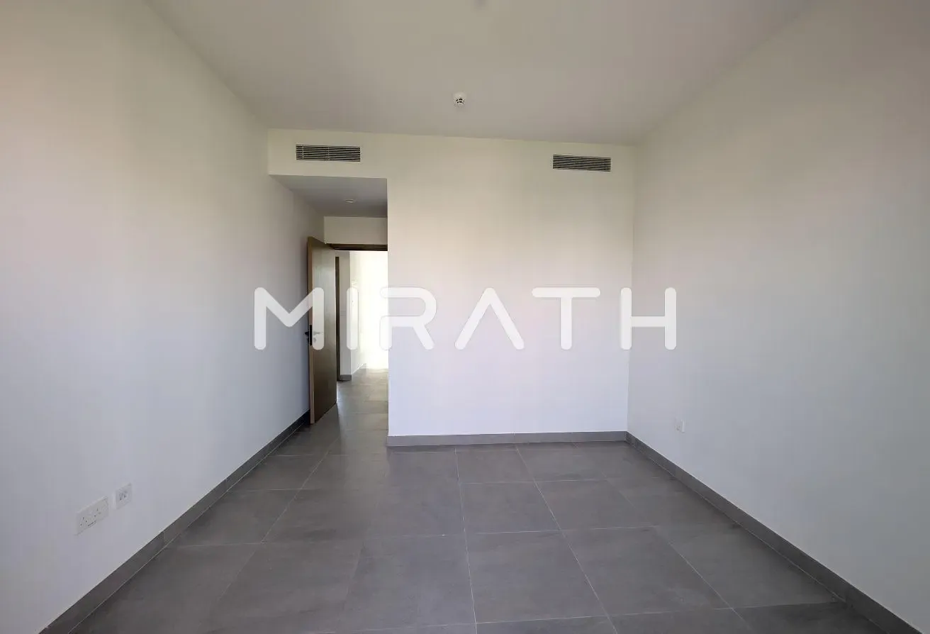 Single Row | Near Amenities | Family Location