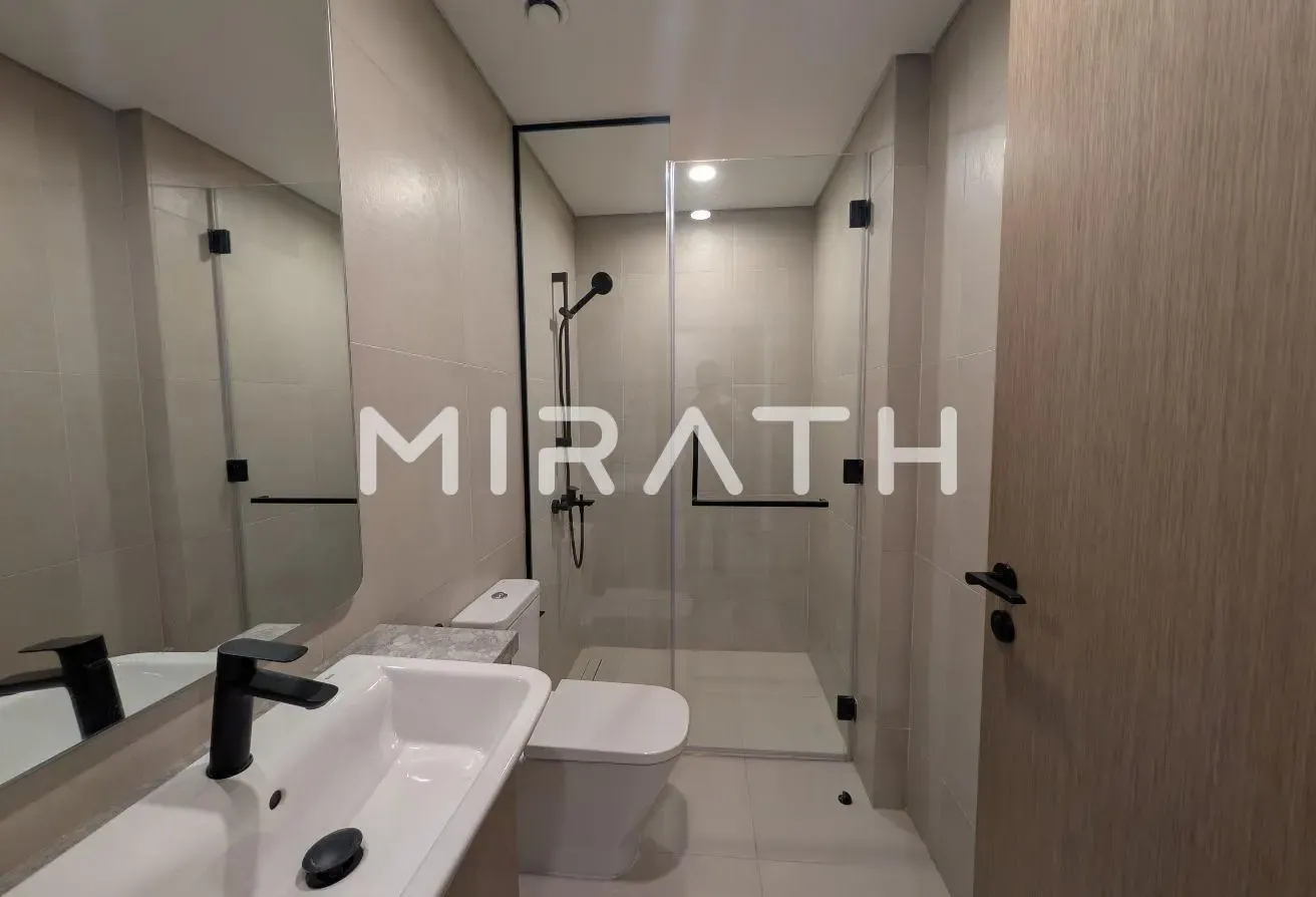 Single Row | Near Amenities | Family Location