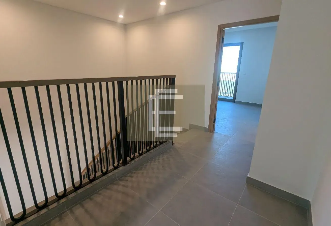 SPACIOUS 4 BHK | VACANT | INVESTOR DEAL