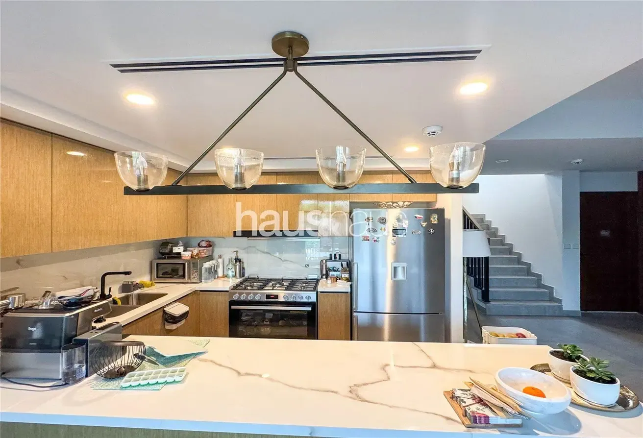 Single Row I Next to Park & Pool I Furnished