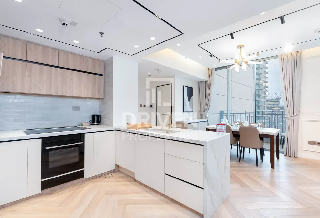Burj Khalifa View | Fully Upgraded | Vacant