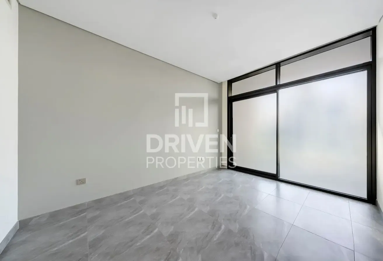 Burj Khalifa View | Spacious Layout | Mid Floor