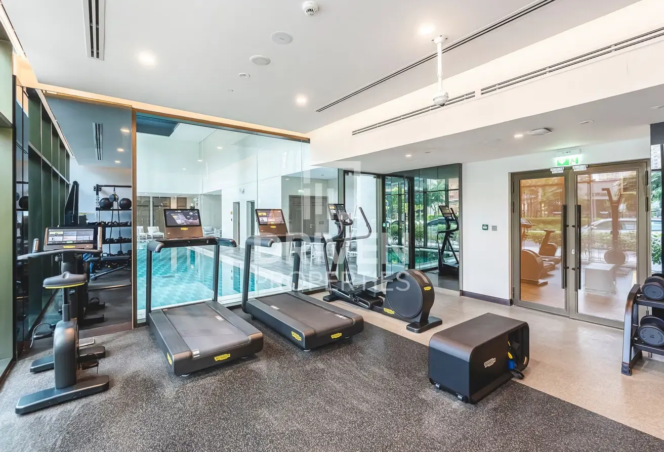 Burj Khalifa View | Spacious Layout | Mid Floor