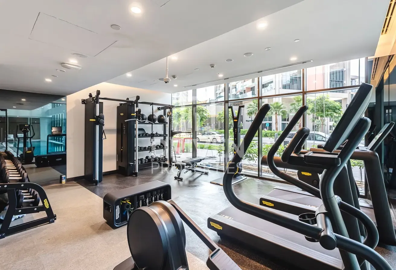 Burj Khalifa View | Spacious Layout | Mid Floor