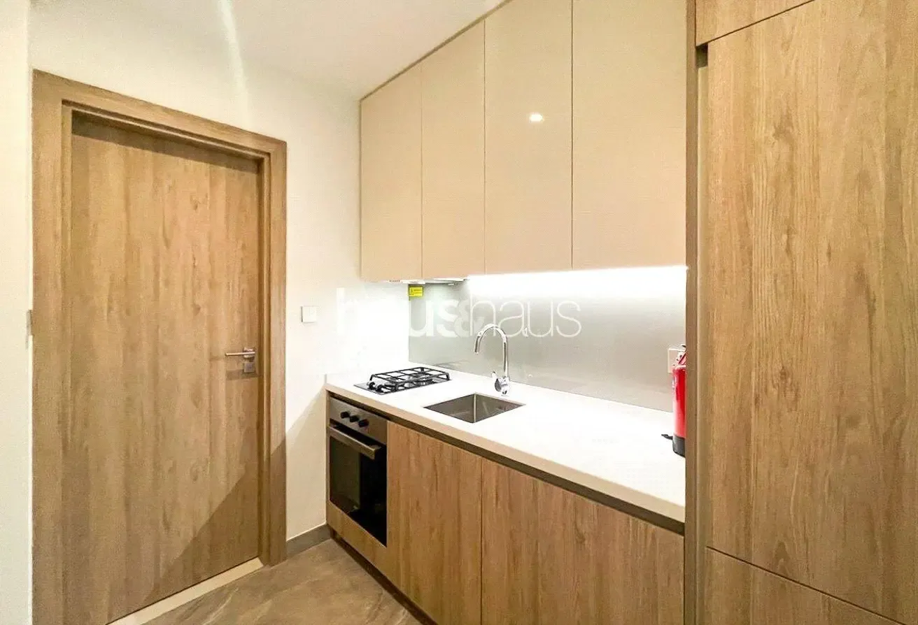 High Floor | Canal Facing | Modern