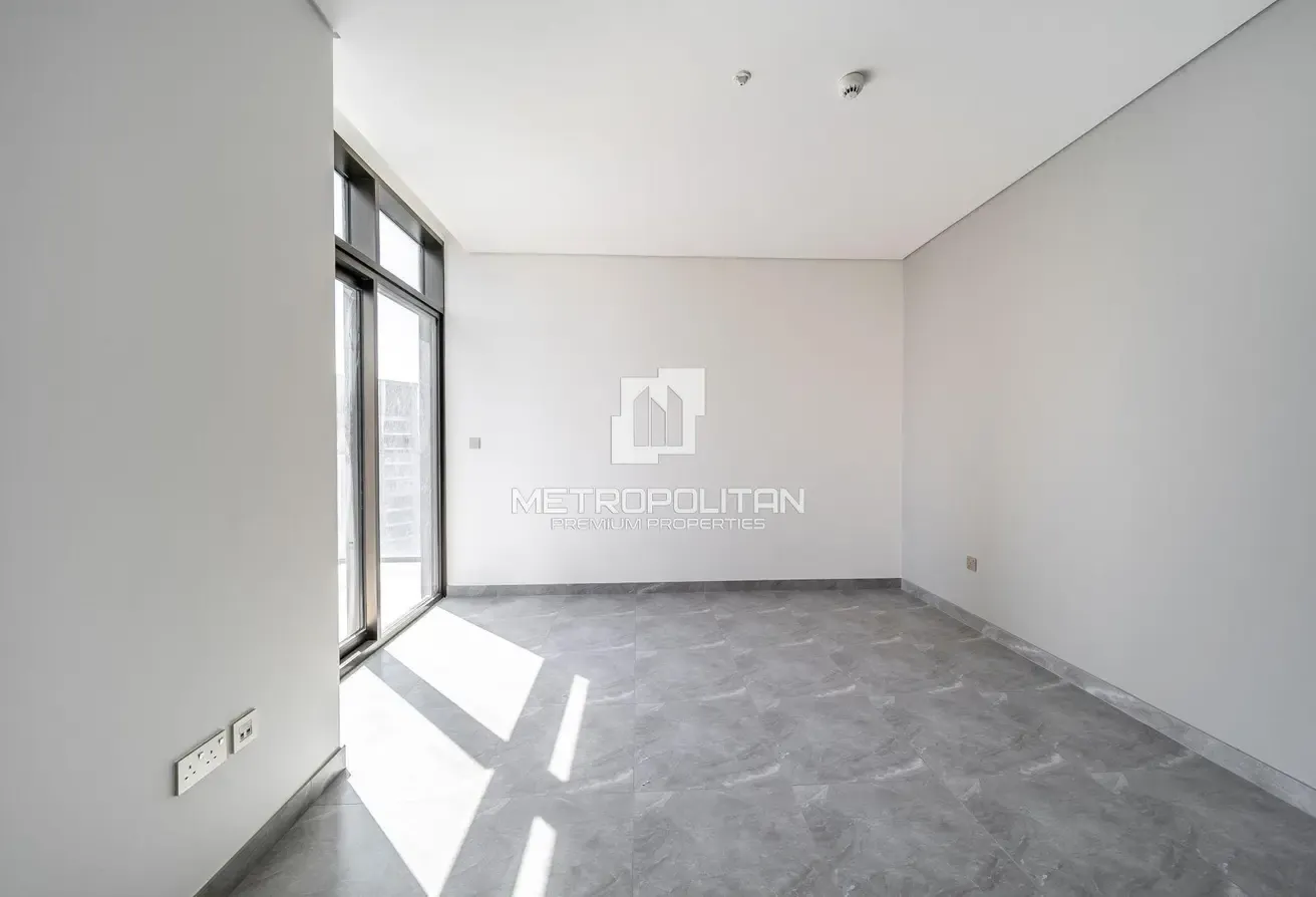 High-Floor |  Canal View | Prime Investment