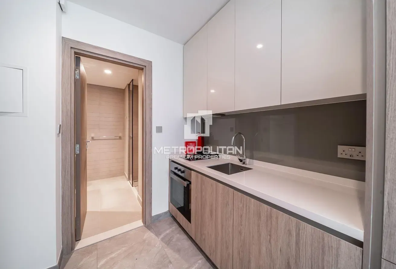 High-Floor |  Canal View | Prime Investment