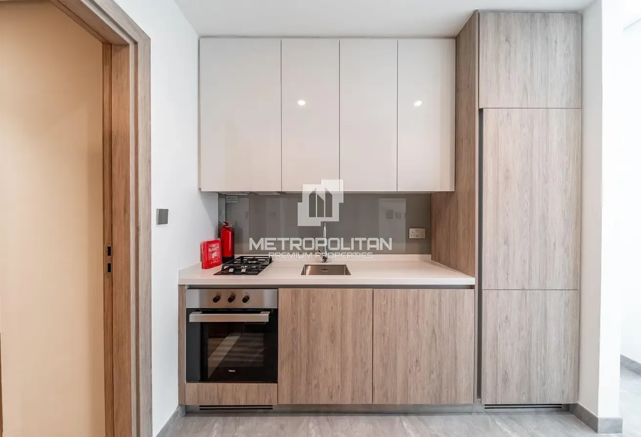 High-Floor |  Canal View | Prime Investment