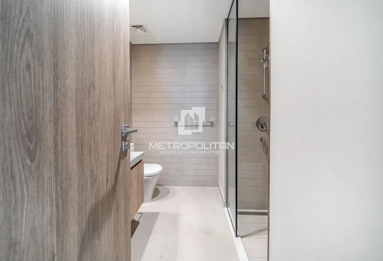 High-Floor |  Canal View | Prime Investment