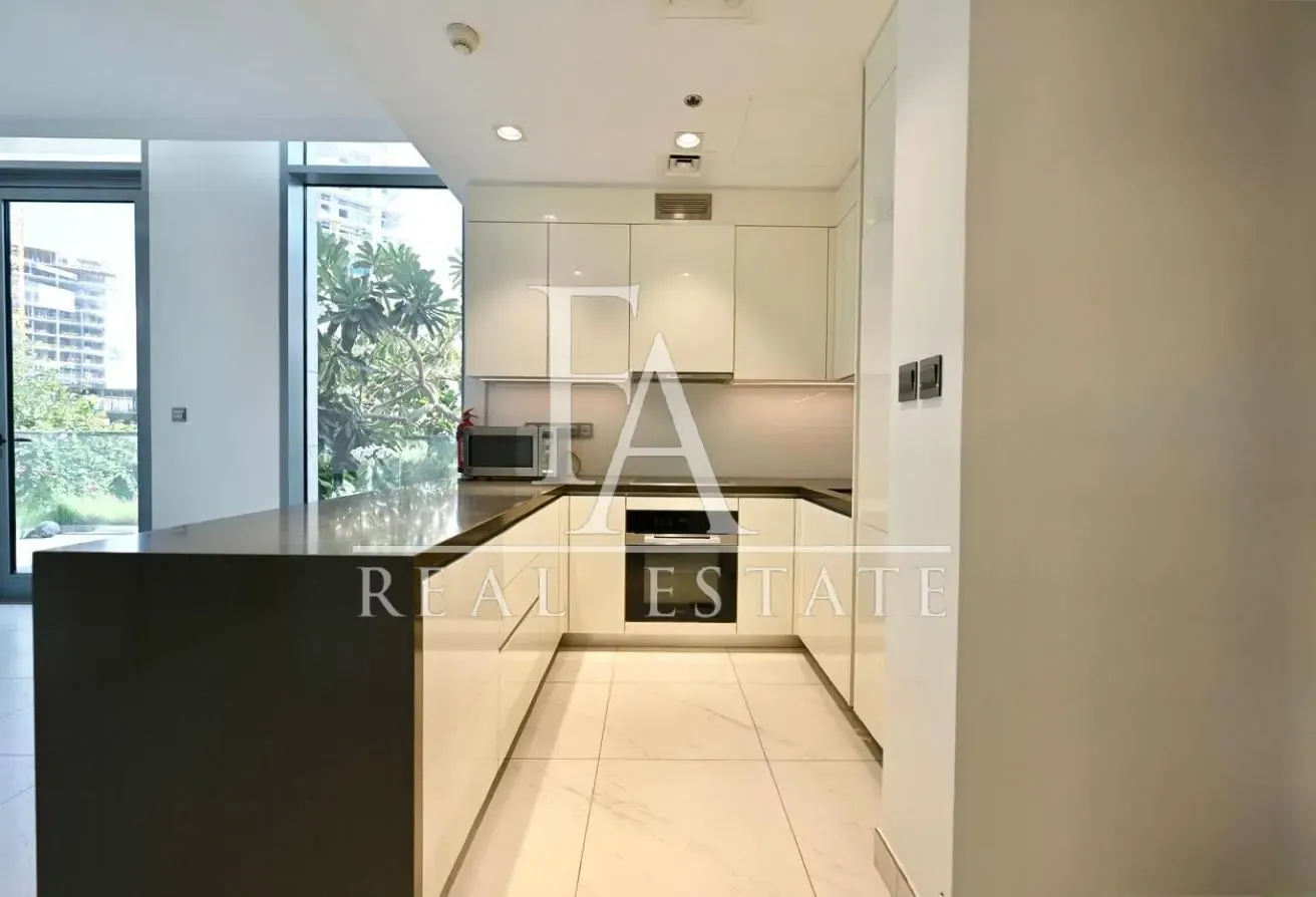 Lagoon Front | Unfurnished | Vacant