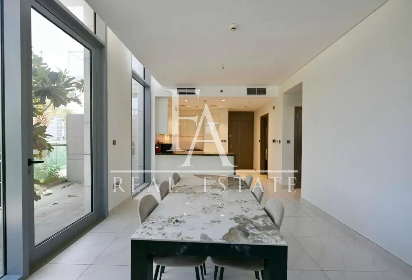 Lagoon Front | Unfurnished | Vacant
