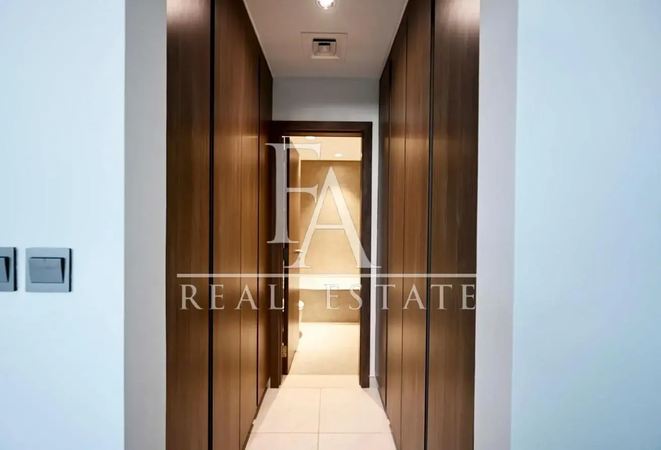 Lagoon Front | Unfurnished | Vacant