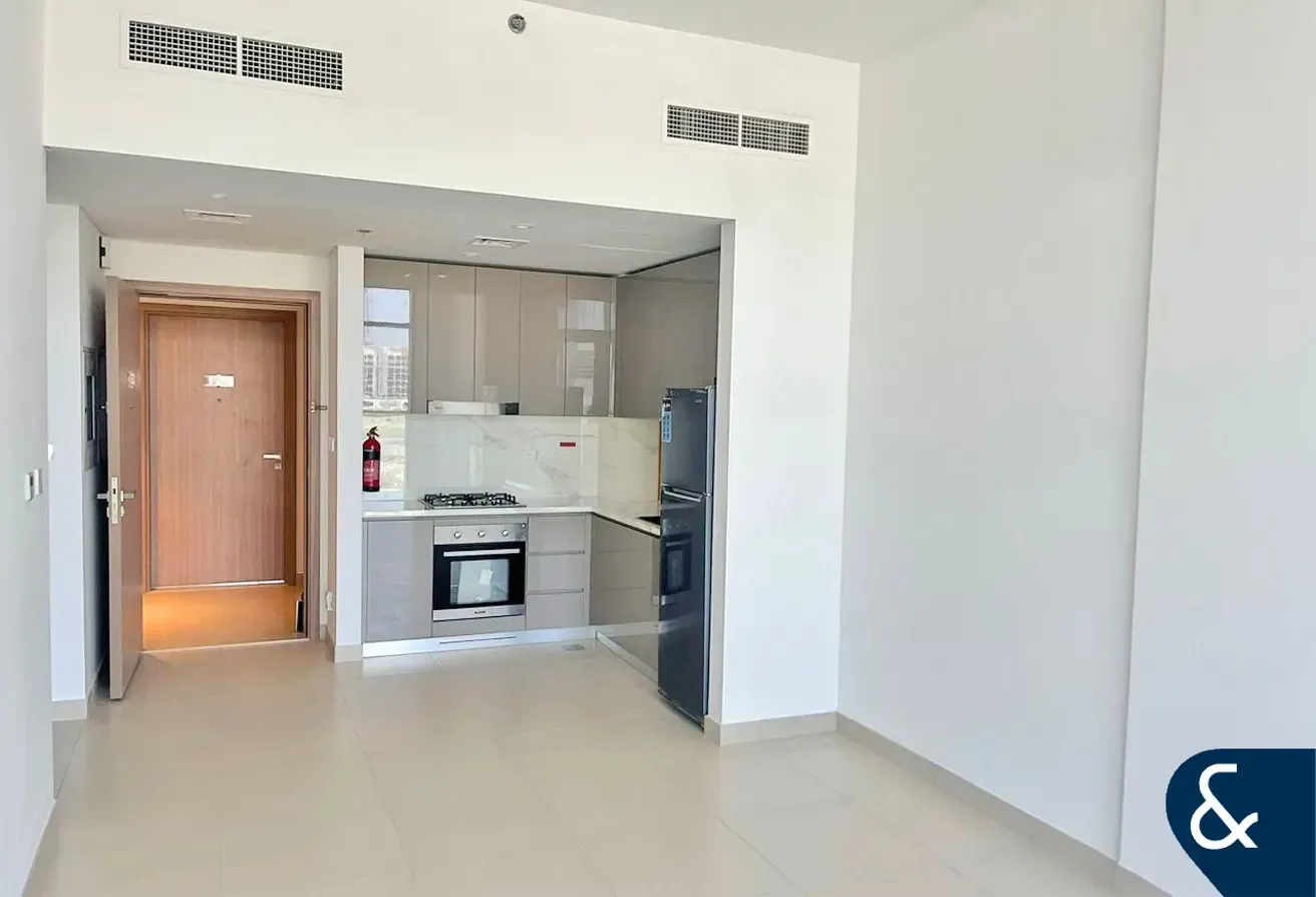 Vacant On Transfer | Burj Views | Available