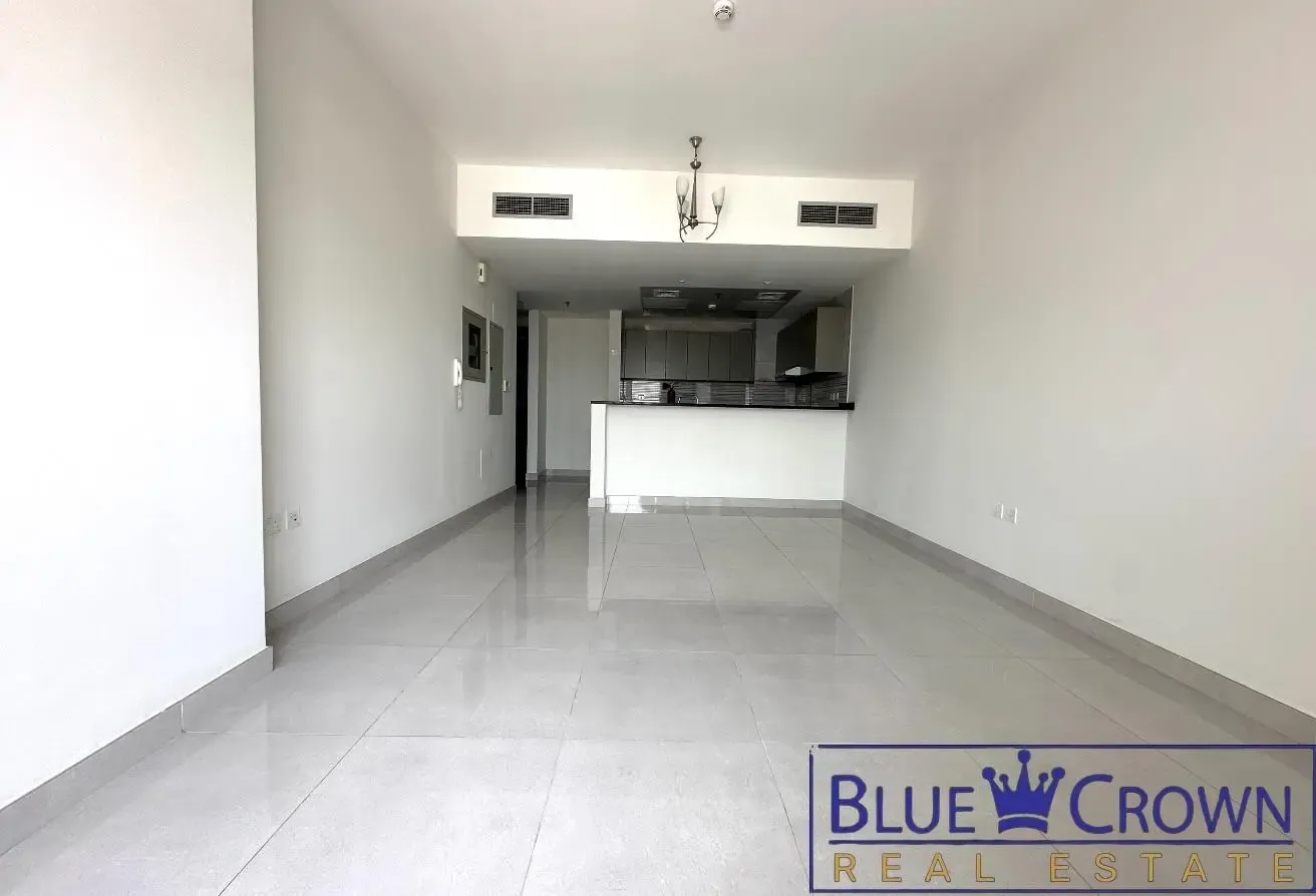 VACANT—OPEN VIEW — BRIGHT UNIT
